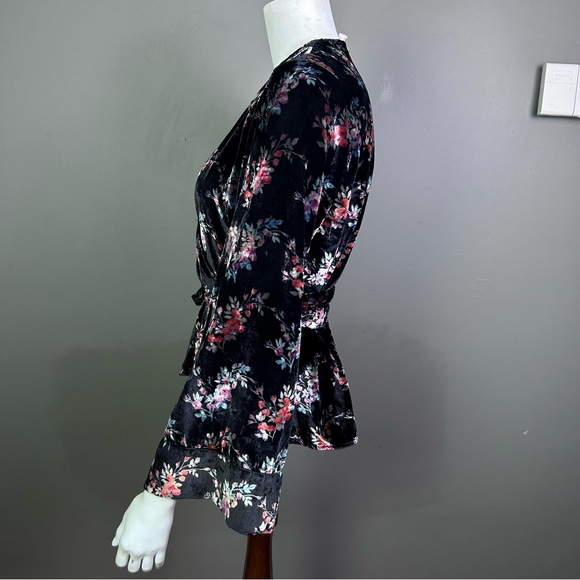 Zara top medium velvet wrap floral feminine romantic goth date night flirty - Picture 5 of 16